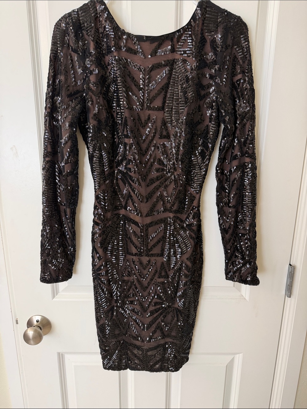 Dress the Population Emery Black Long Sleeve Sequin Cocktail Dress
